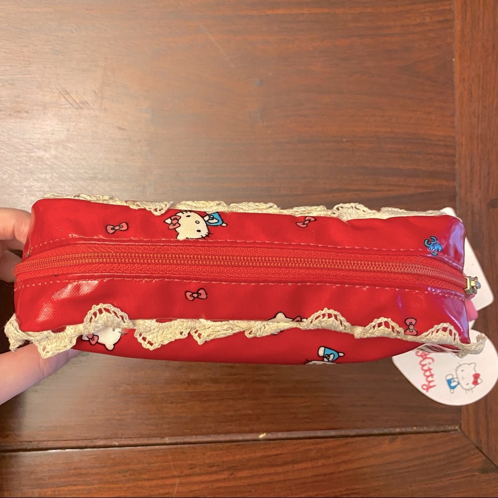 Hello kitty pouch - Picture 2 of 5